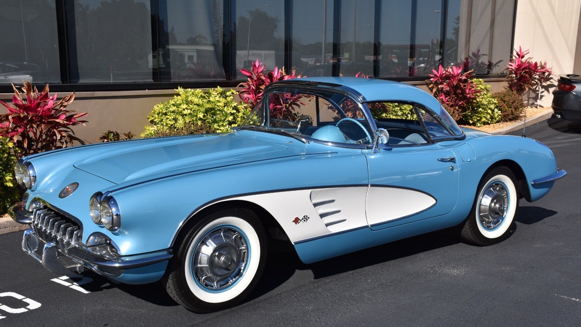 Click to Enlarge-Esc to Close Corvette Generations/C1/C1 1960 Cashmere Blue -1.jpg